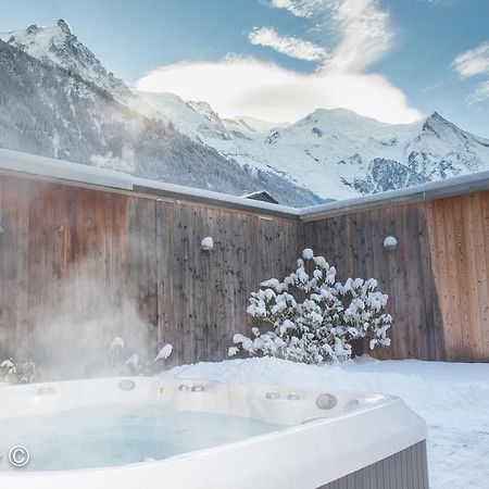 Apartment Au Bon Coin - Luxury Chamonix Hidden Haven, Mont Blanc View, Hot Tub And Garden Exteriör bild