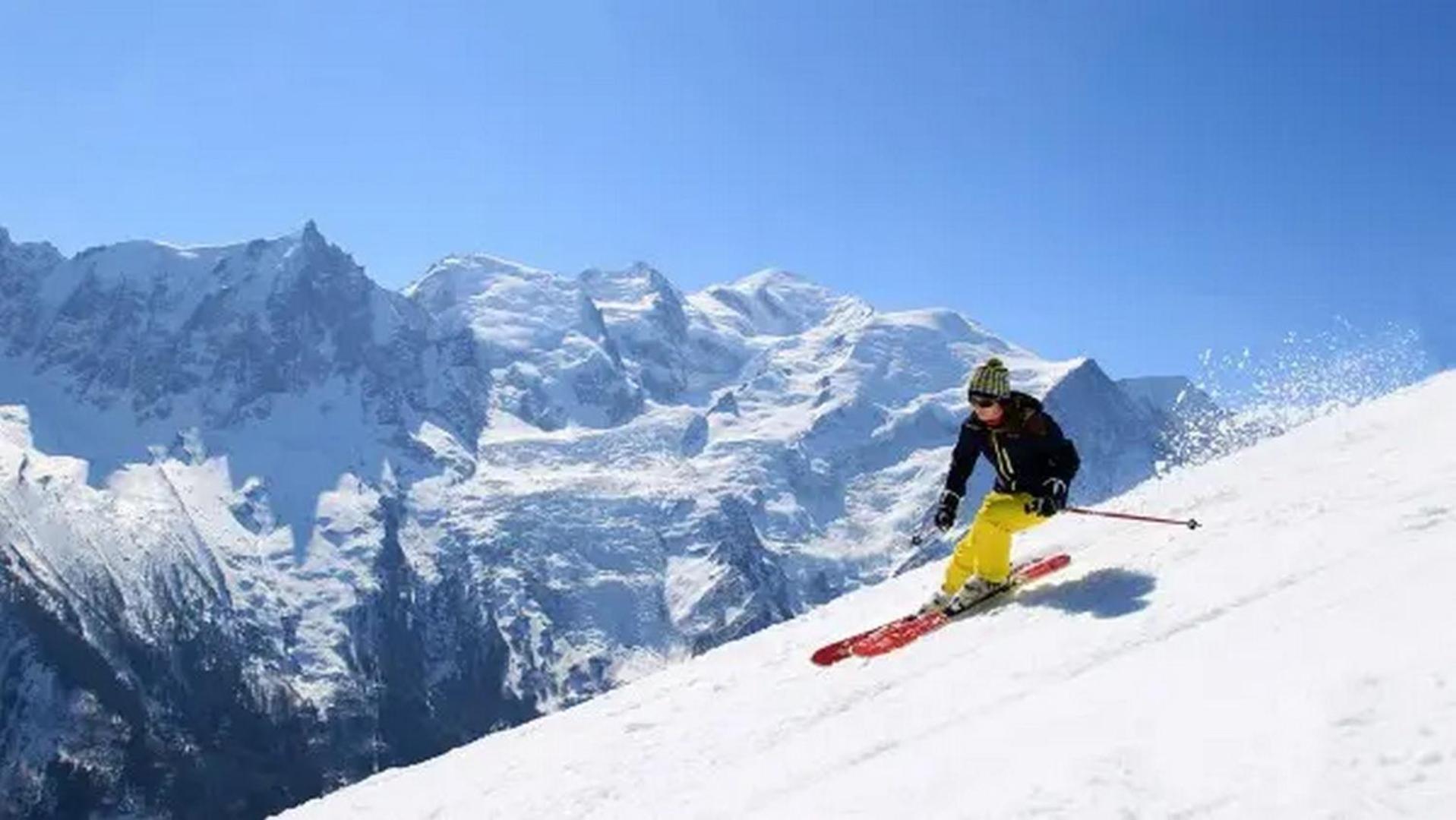 Apartment Au Bon Coin - Luxury Chamonix Hidden Haven, Mont Blanc View, Hot Tub And Garden Exteriör bild