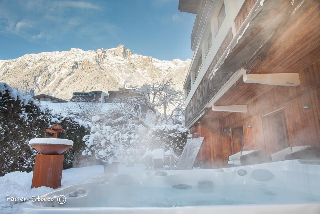 Apartment Au Bon Coin - Luxury Chamonix Hidden Haven, Mont Blanc View, Hot Tub And Garden Exteriör bild
